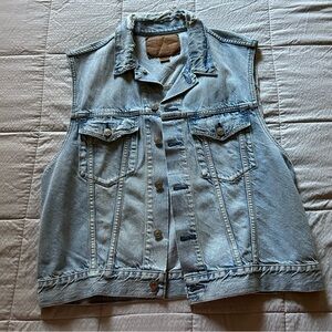 American Eagle Distressed Denim Vest XL